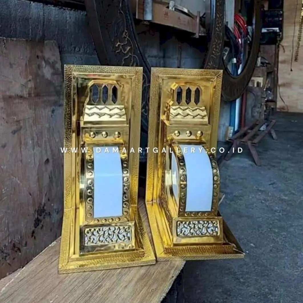 Lampu Dinding Masjid Nabawi Kuningan